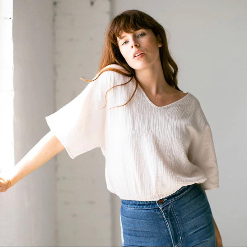 Suunday Gauze Dolman Top in Parchment Paper